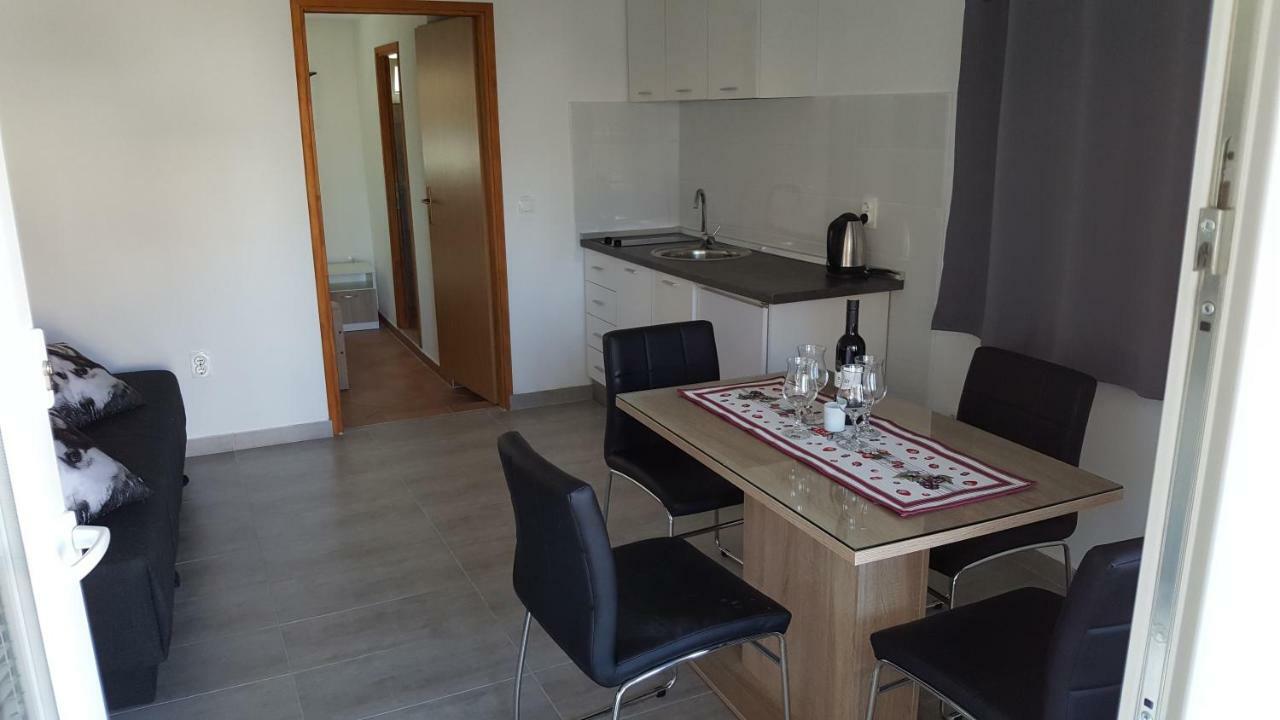 Apartman Luka Appartement Vodice Buitenkant foto