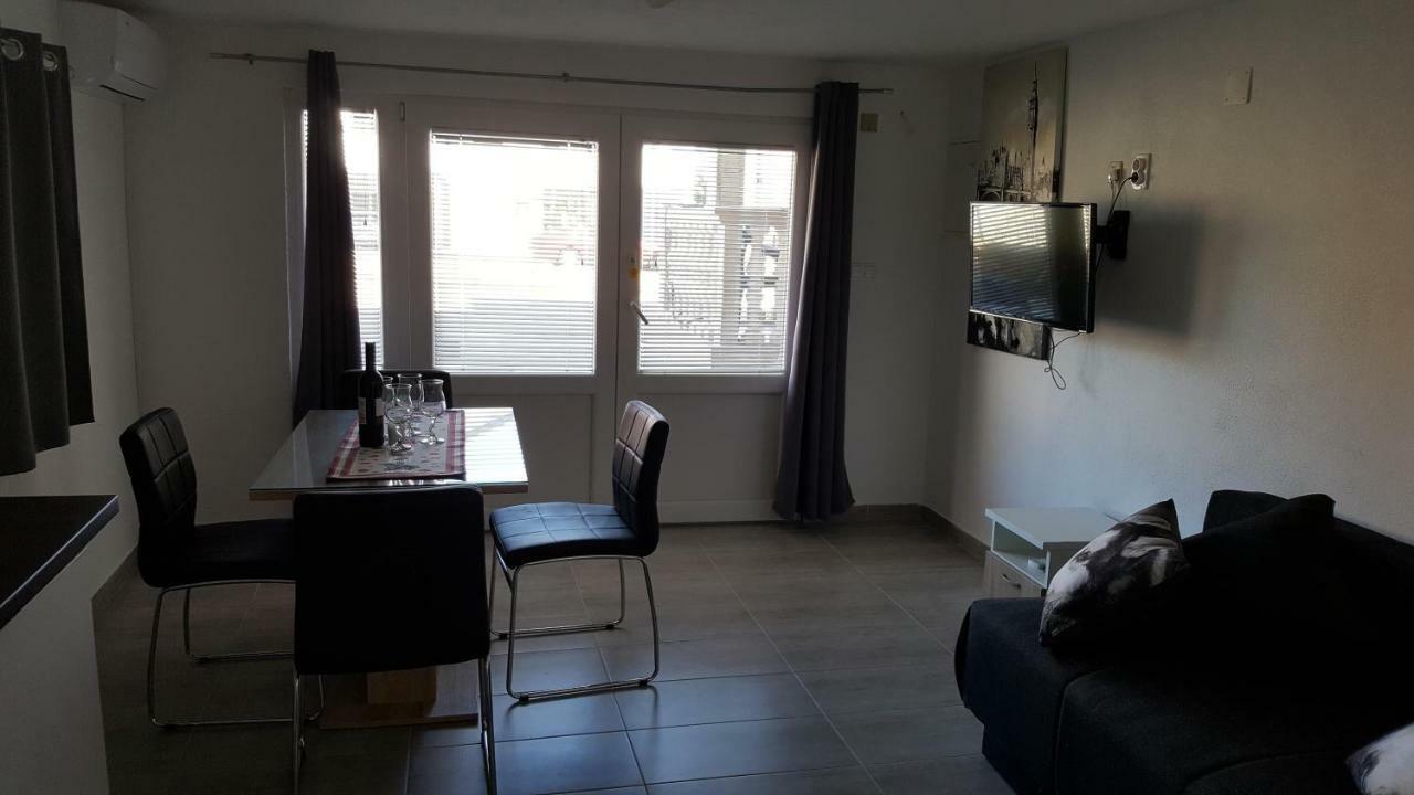 Apartman Luka Appartement Vodice Buitenkant foto