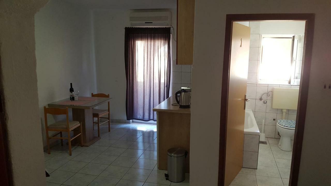 Apartman Luka Appartement Vodice Buitenkant foto